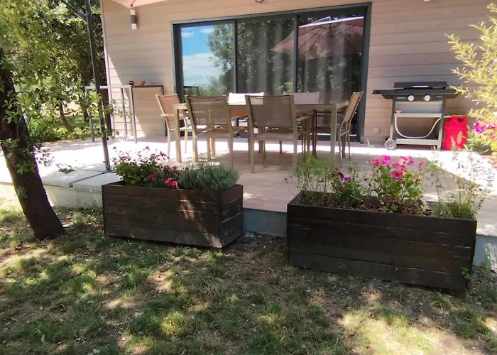 La Maison En Bois Feriehus Monteils (Gard)