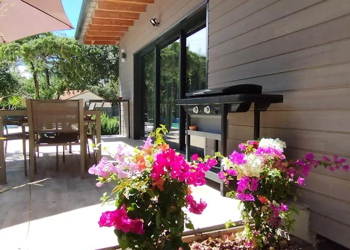 Feriehus La Maison En Bois Monteils (Gard)