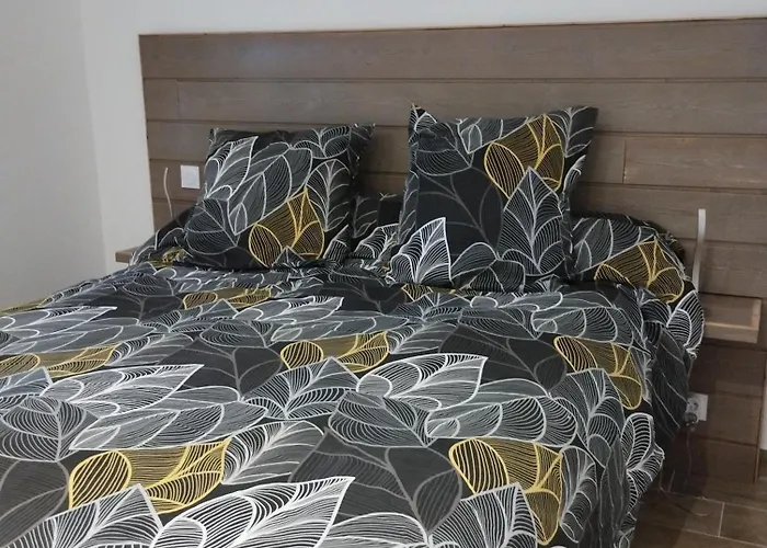 La Maison En Bois Feriehus Monteils (Gard)